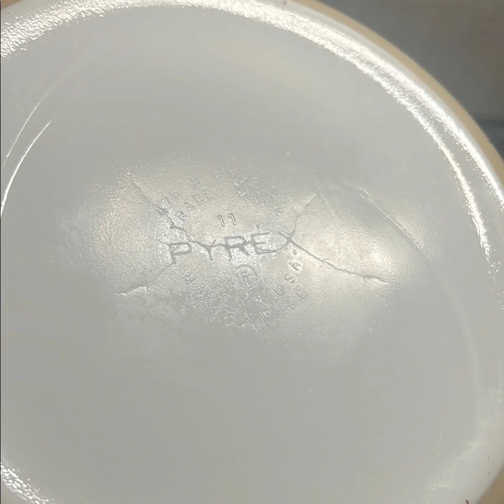 Pyrex Homestead Cinderella Floral Patterned Mixing Bowl # 275 exc condition